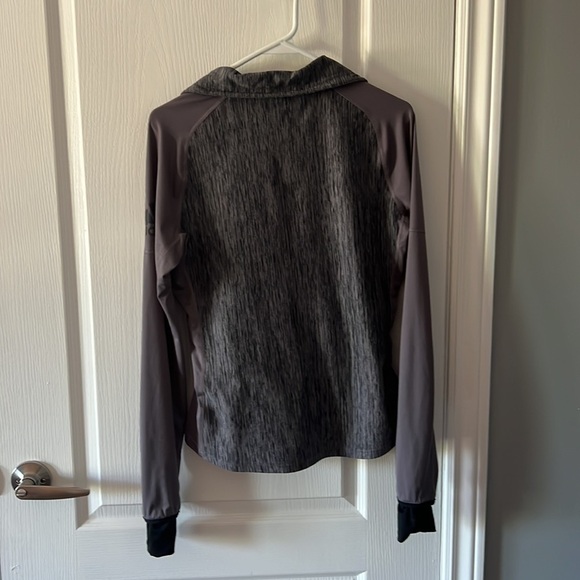 ADIDAS long sleeve light sweater - Picture 7 of 7